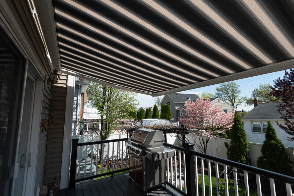 Maximize Your Curb Appeal with Stationary Awnings – What to Consider When Buying for Your Home