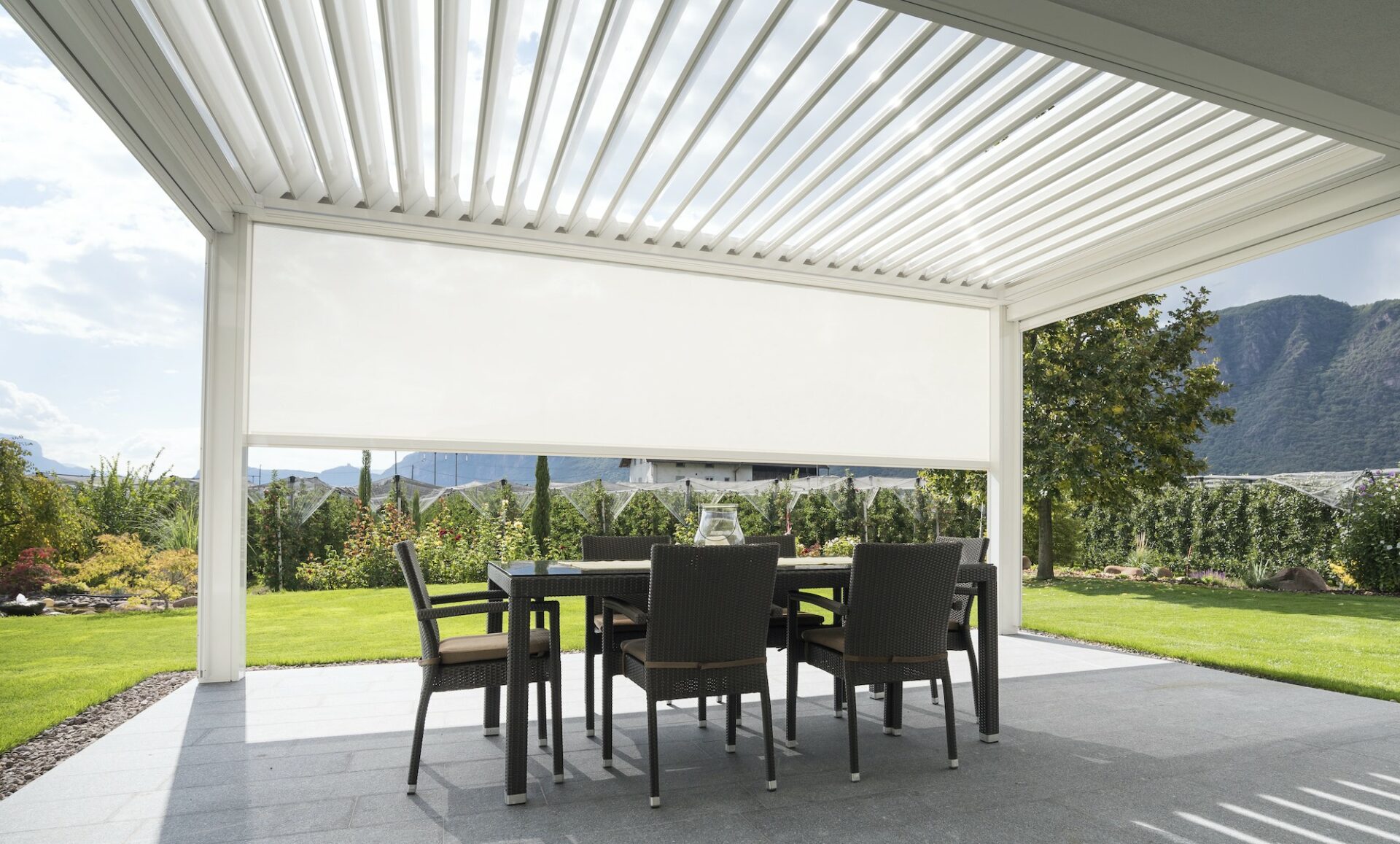 Retractable Roof Canopy, Pergolas and Retractable Roof Awnings